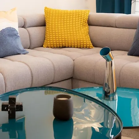 Apartment L38 Avfleur 7min Walk To Beach,free Park,balc&ac