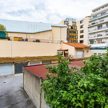 Apartment L38 Avfleur 7min Walk To Beach,free Park,balc&ac Nice