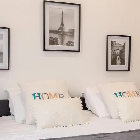 Apartment L38 Avfleur 7min Walk To Beach,free Park,balc&ac